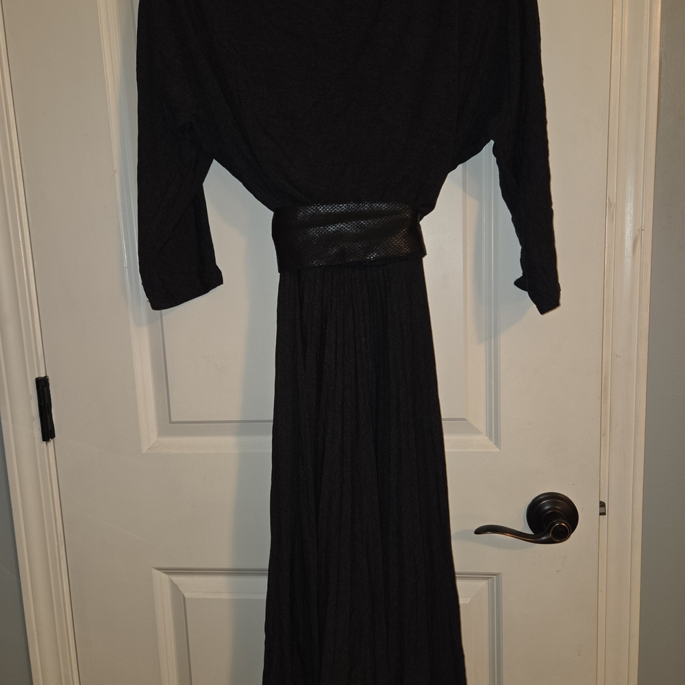 White House Black Market 3/4 Sleeve Boat Neck Dress with Belt